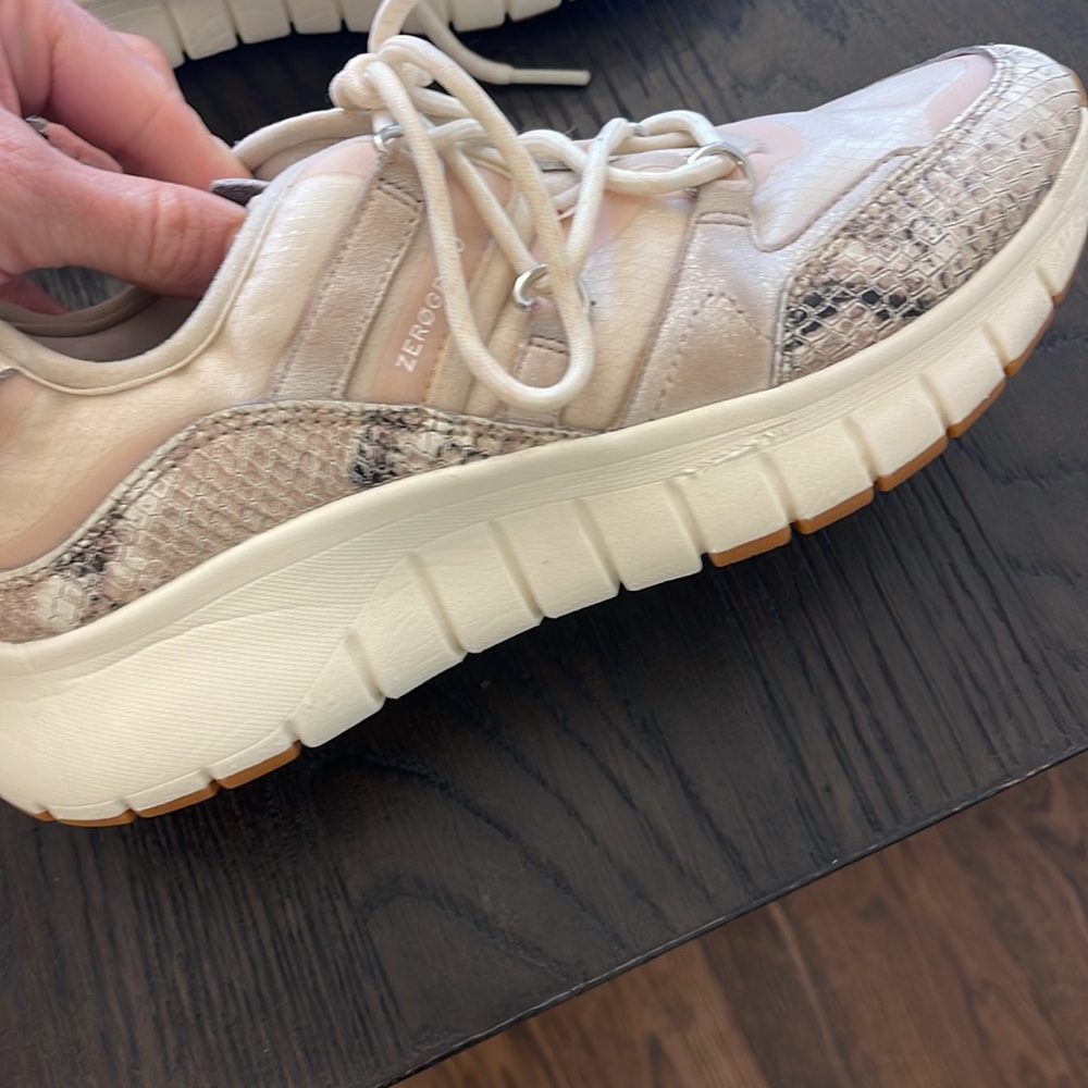 Cole Haan Zerogrand shoes. - Picture 2 of 4